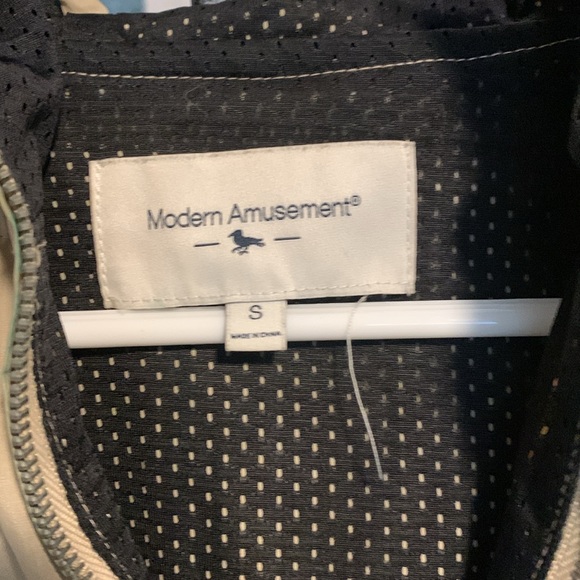 Modern amusement jacket - Picture 5 of 11